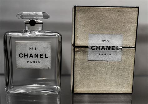 chanel 100 anni|inside Chanel perfume.